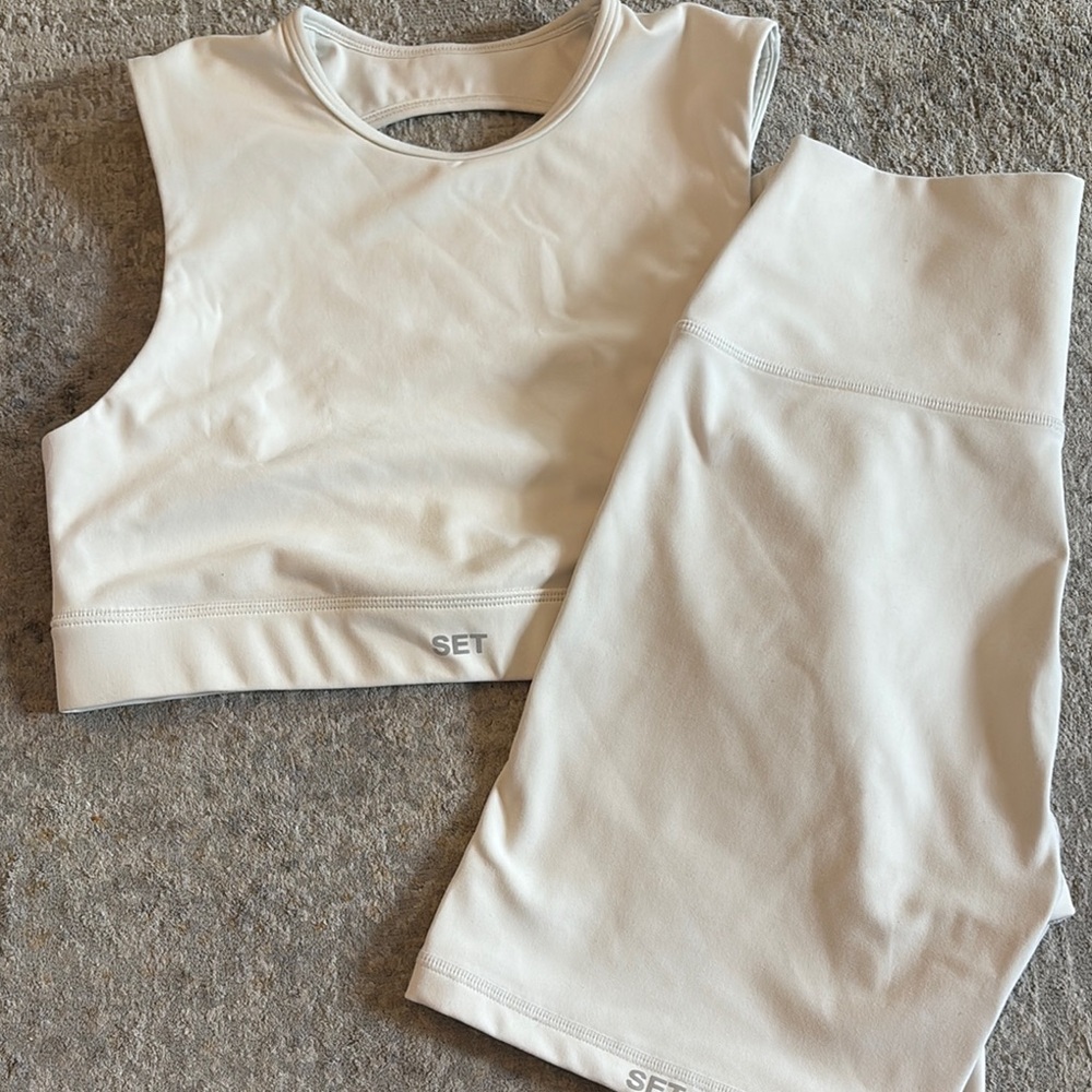 SET Activewear Set